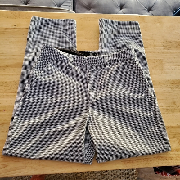 Volcom Pants Women's Size 26 Black And White Herringbone - Picture 13 of 14